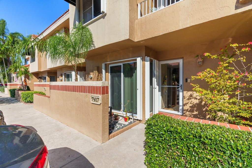 Photo of 7907 NW 7th Ct, Plantation, FL 33324 (MLS # F10530177)
