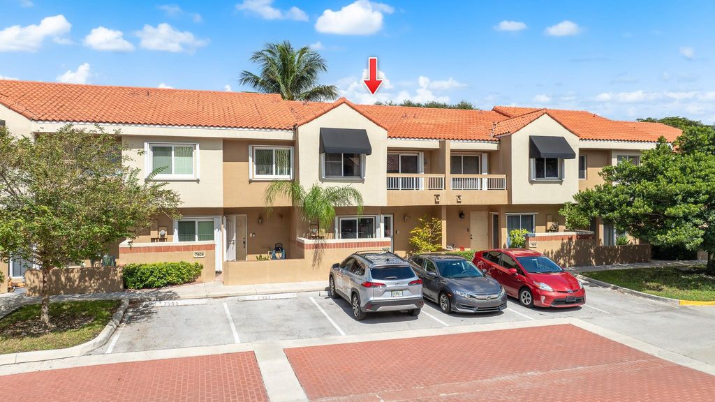 Photo of 7907 NW 7th Ct, Plantation, FL 33324 (MLS # F10530177)