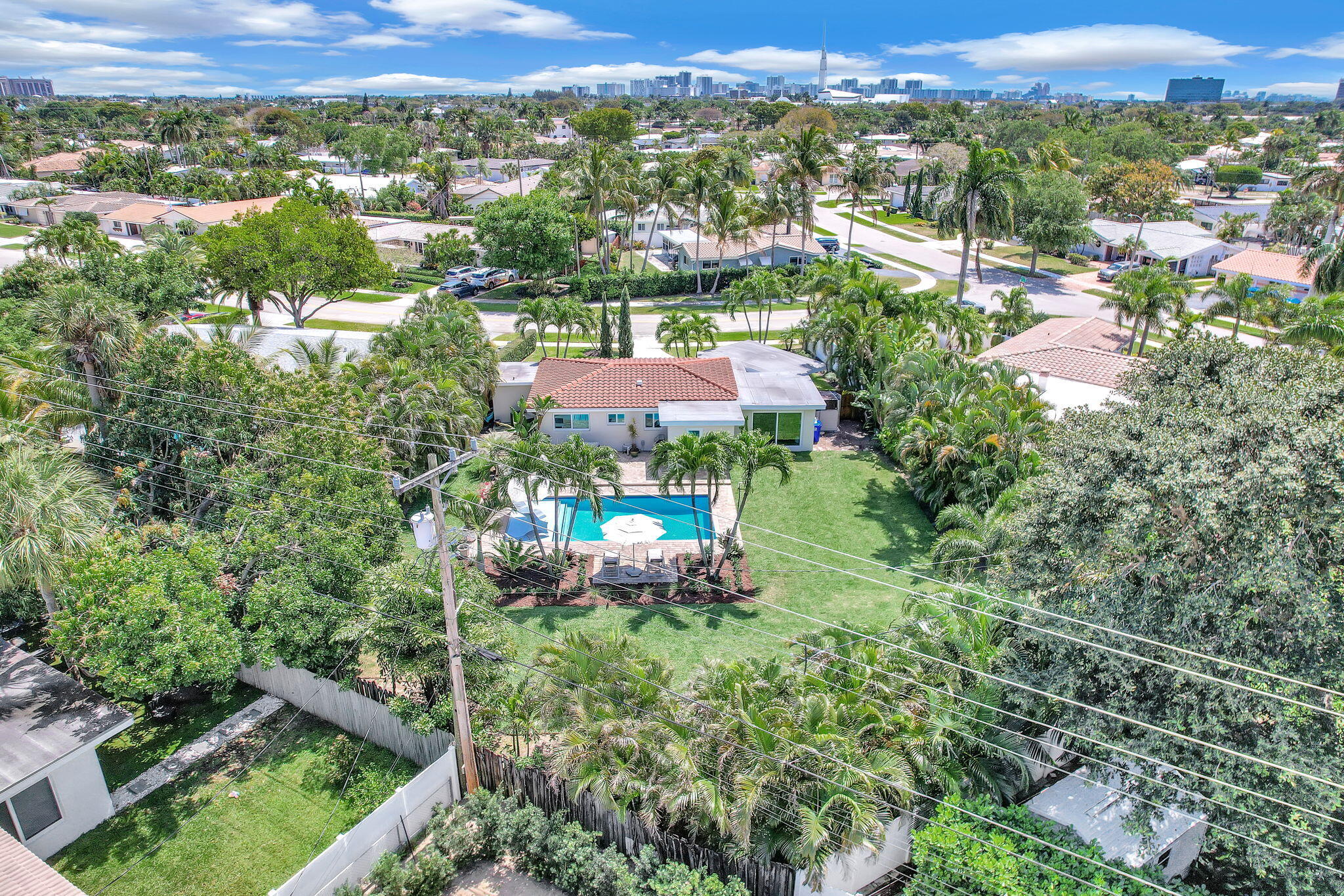 IMPERIAL POINT 1 SEC - Residential