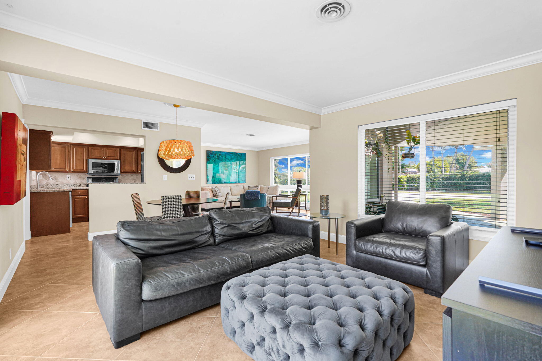 IMPERIAL POINT 1 SEC - Residential