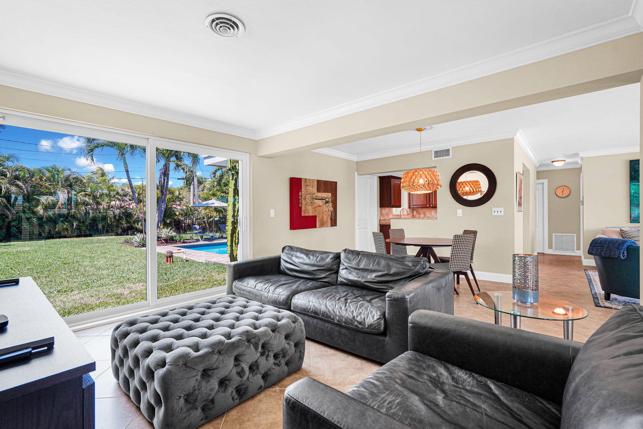 IMPERIAL POINT 1 SEC - Residential