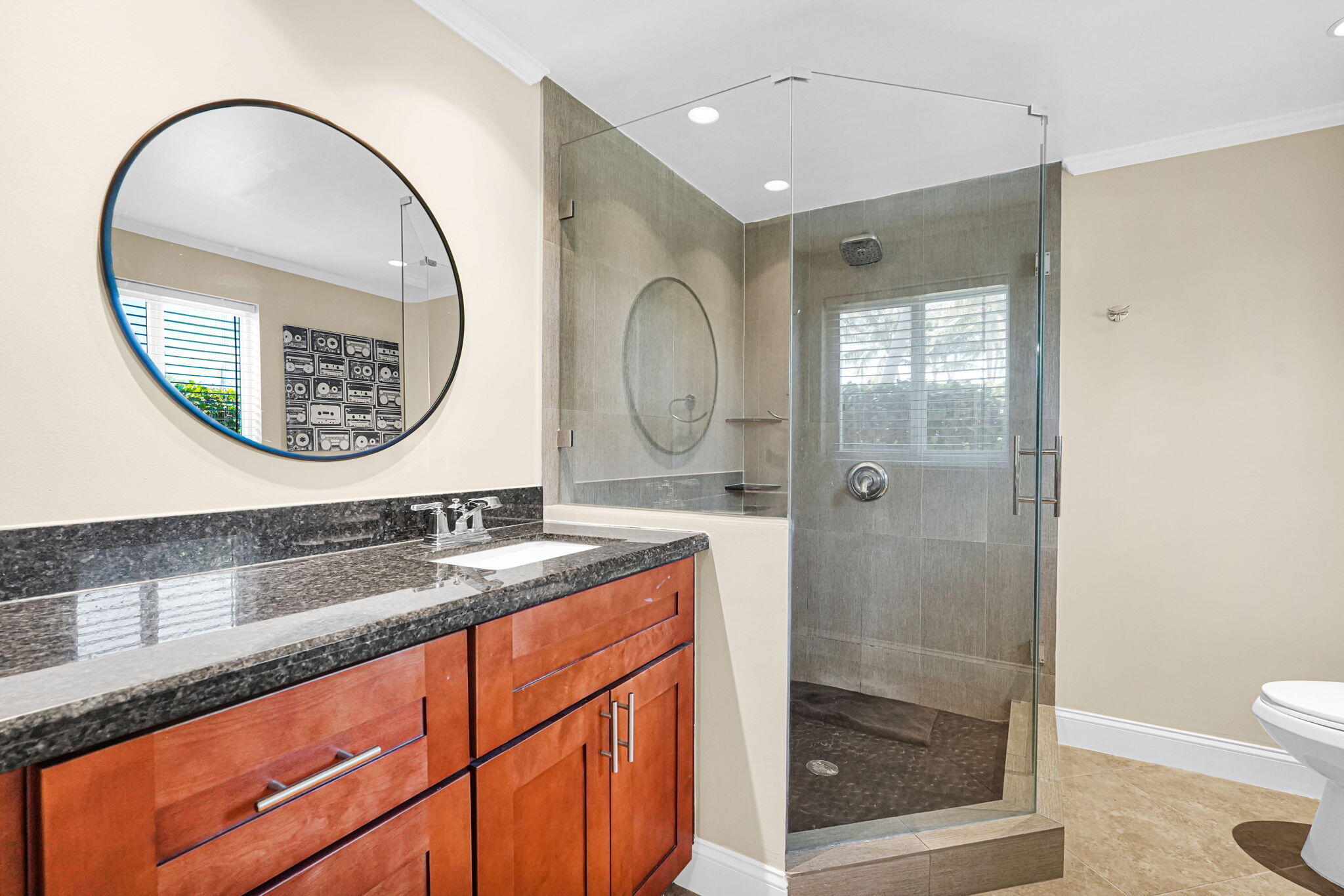 IMPERIAL POINT 1 SEC - Residential