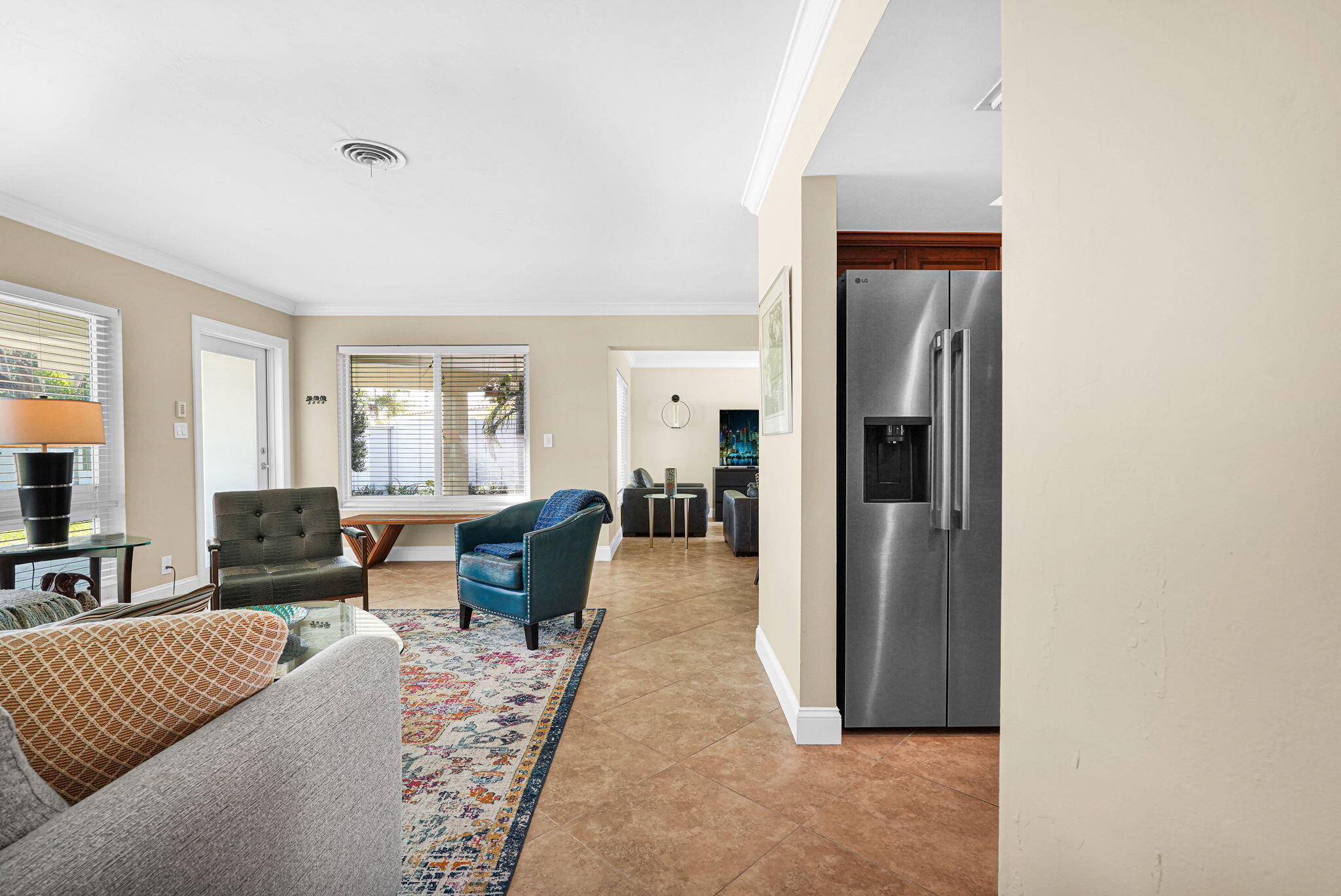 IMPERIAL POINT 1 SEC - Residential