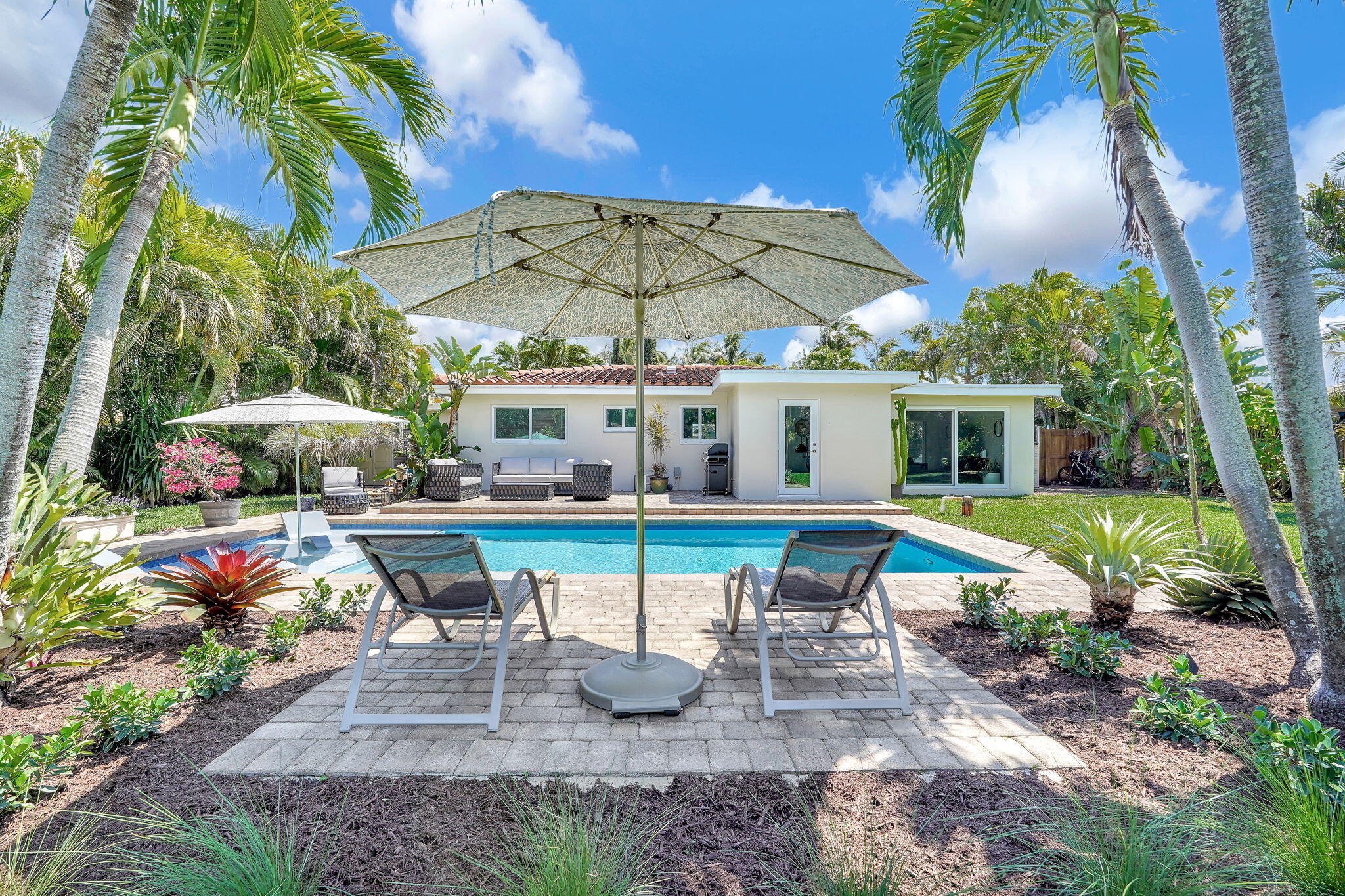 IMPERIAL POINT 1 SEC - Residential