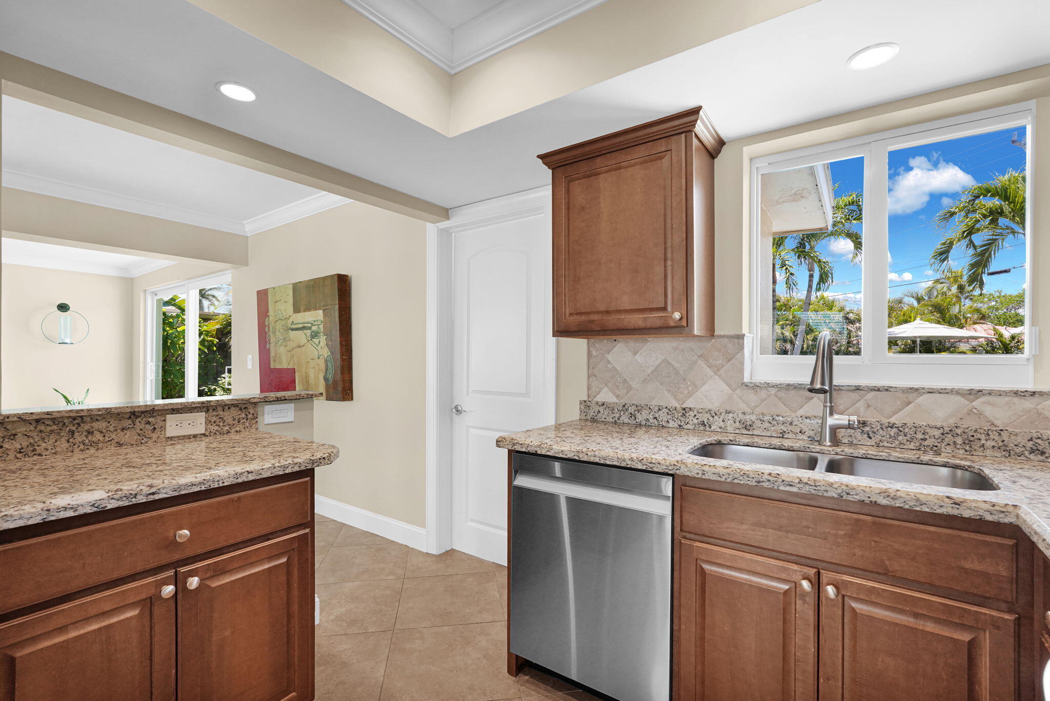 IMPERIAL POINT 1 SEC - Residential