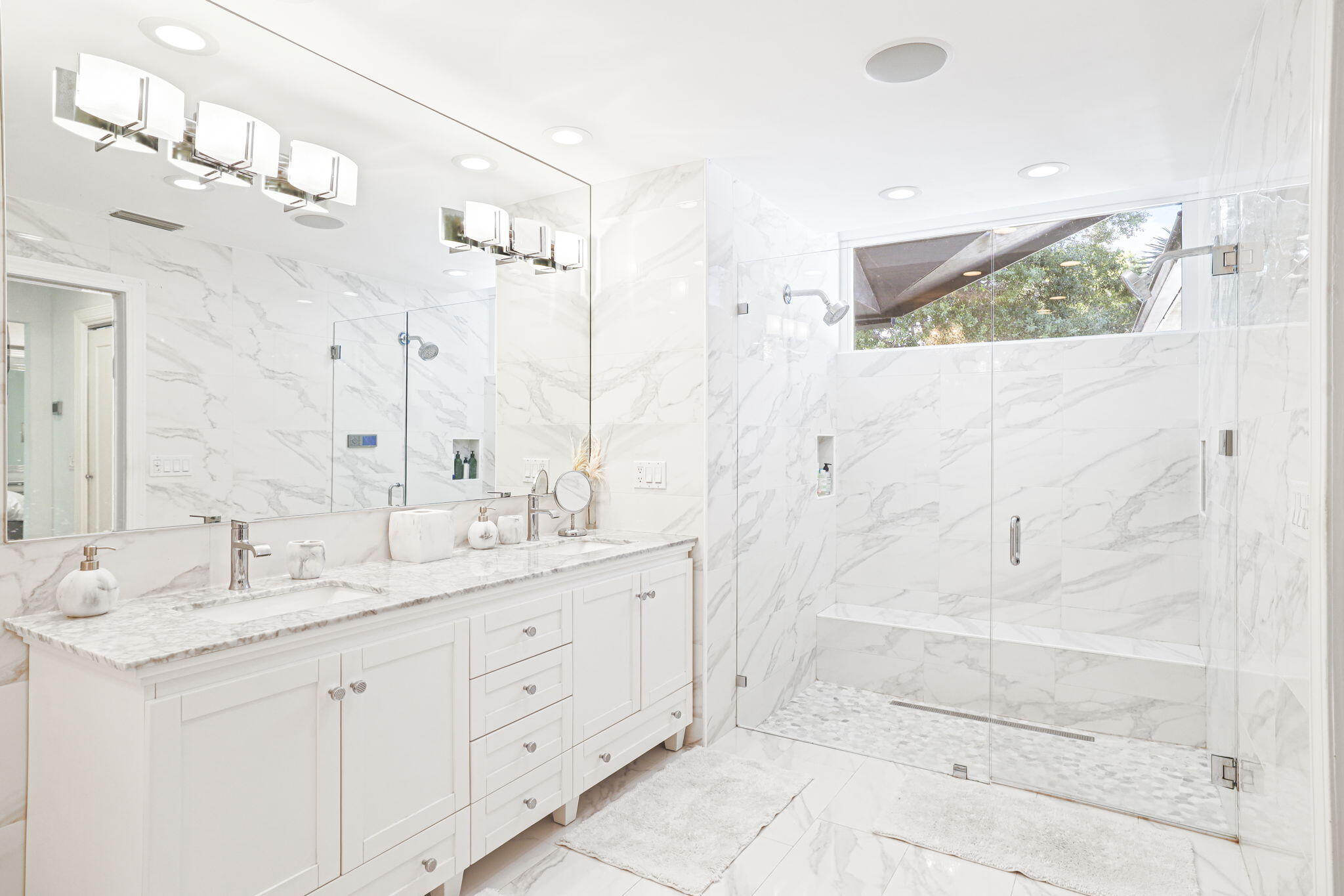 EASTPOINTE - Residential