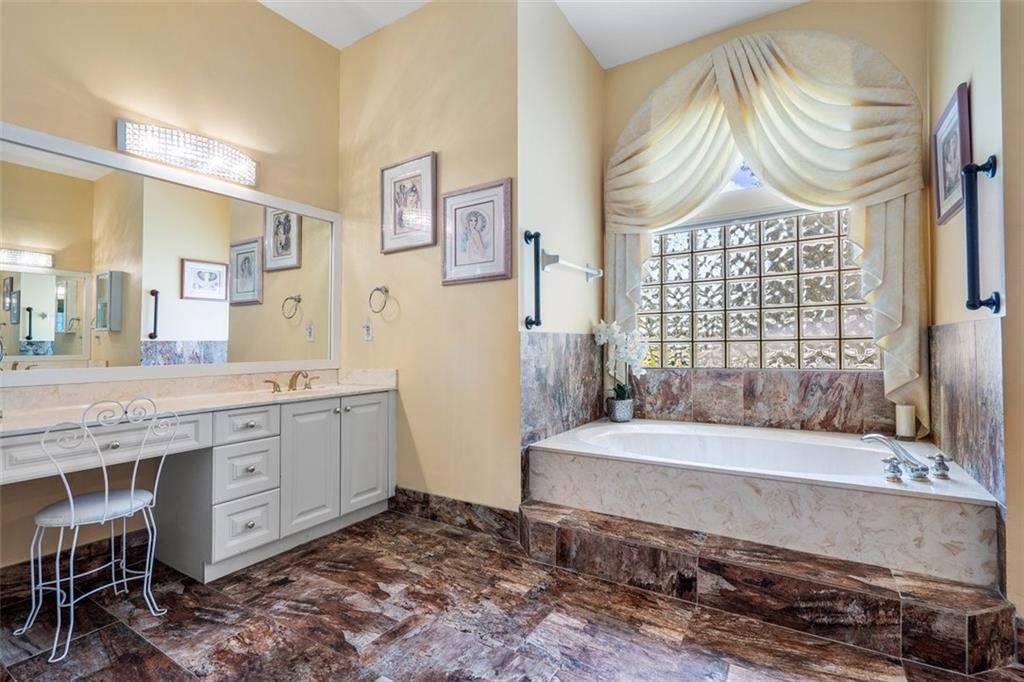 Fox Ridge 157-8 B - Residential