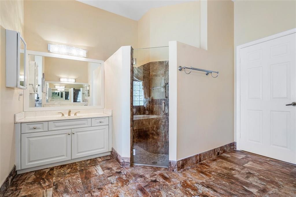 Fox Ridge 157-8 B - Residential