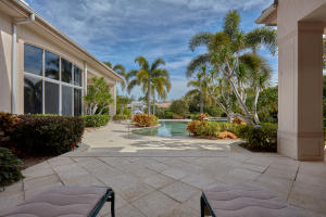 ADMIRALS COVE - Residential