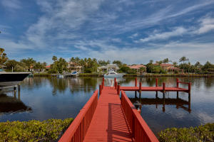 ADMIRALS COVE - Residential