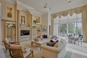 ADMIRALS COVE - Residential