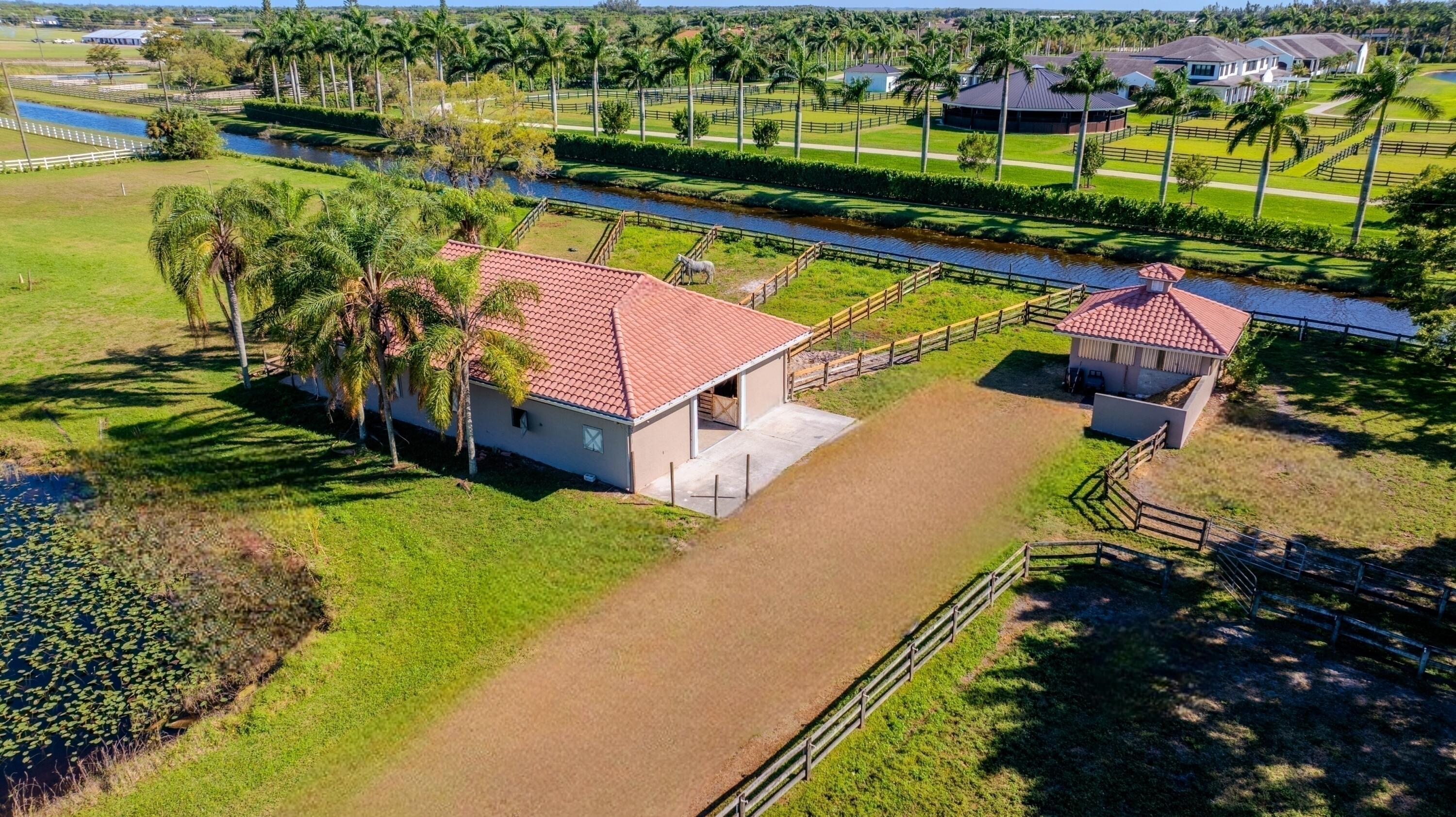 PALM BEACH POINT - Residential