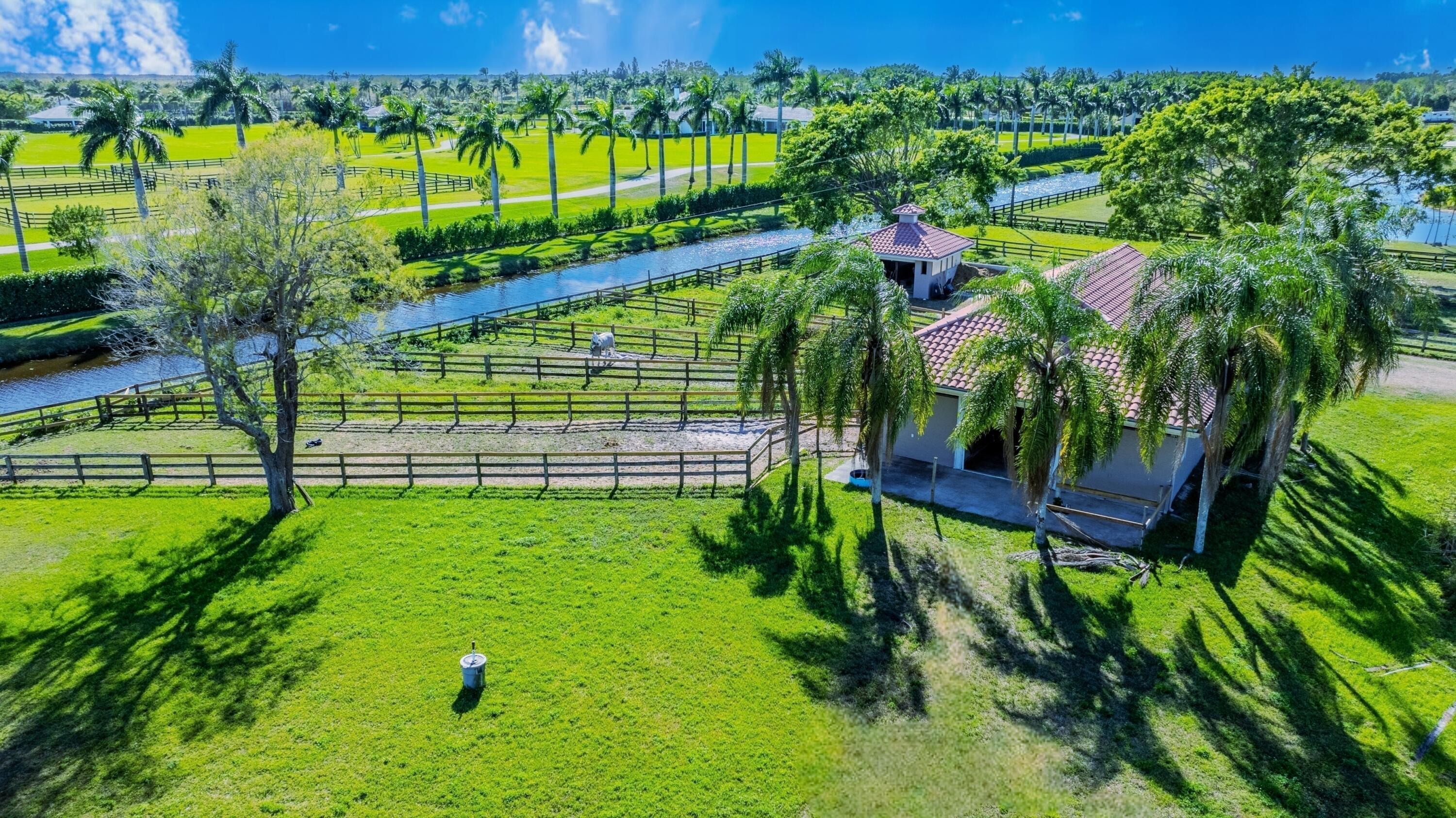 PALM BEACH POINT - Residential