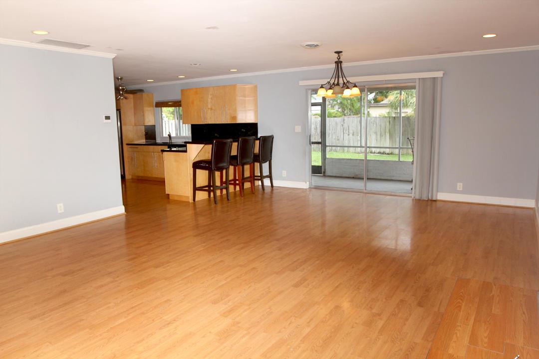 SHOREWOOD - Residential Lease