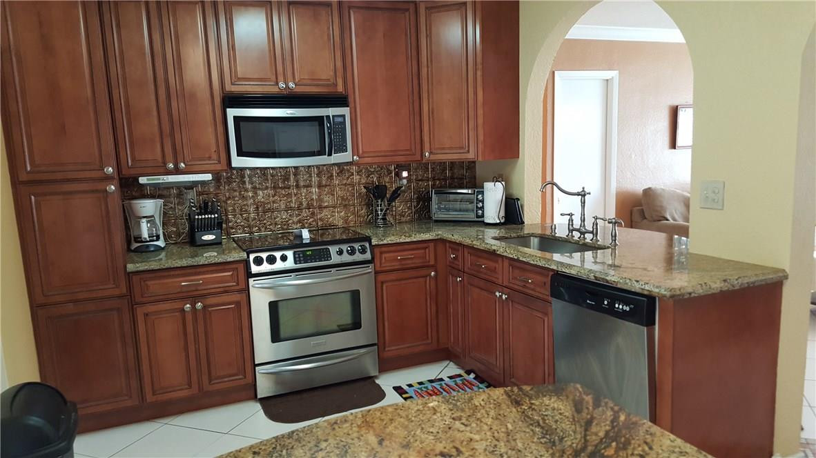 Silver Lake 51-31 B - Residential