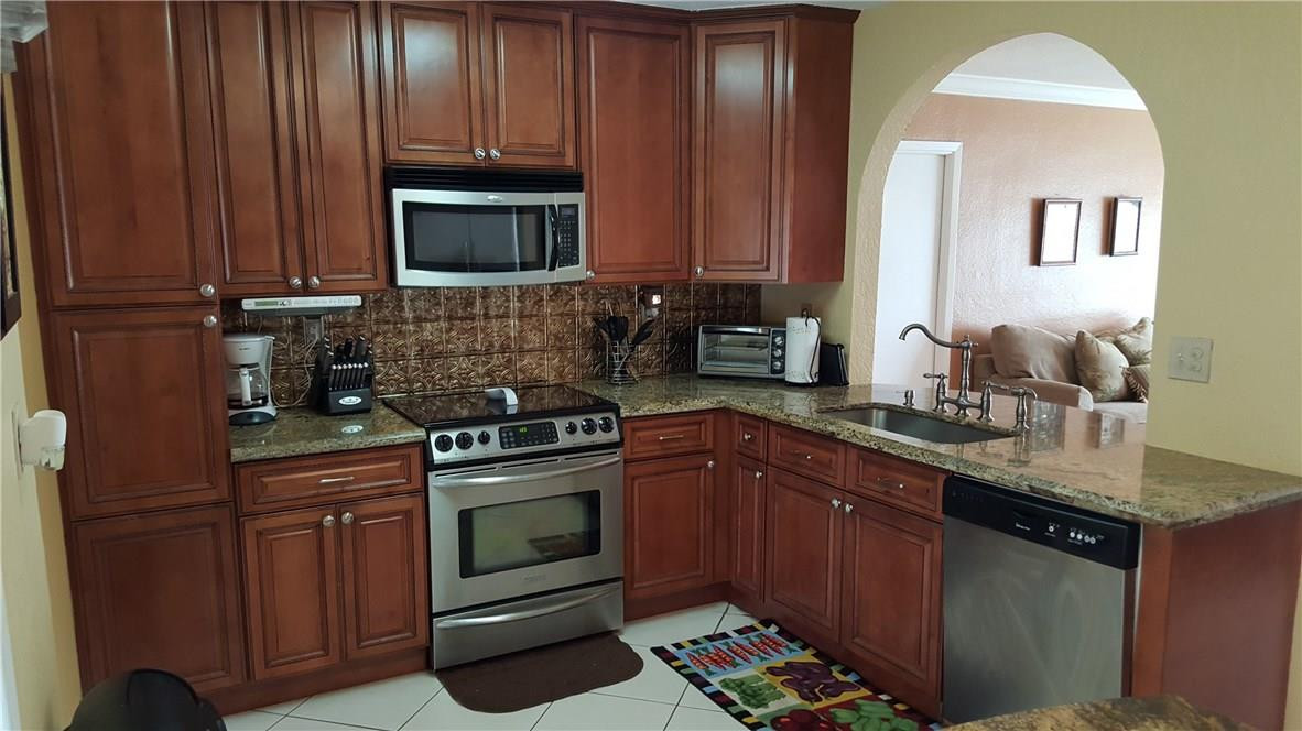 Silver Lake 51-31 B - Residential