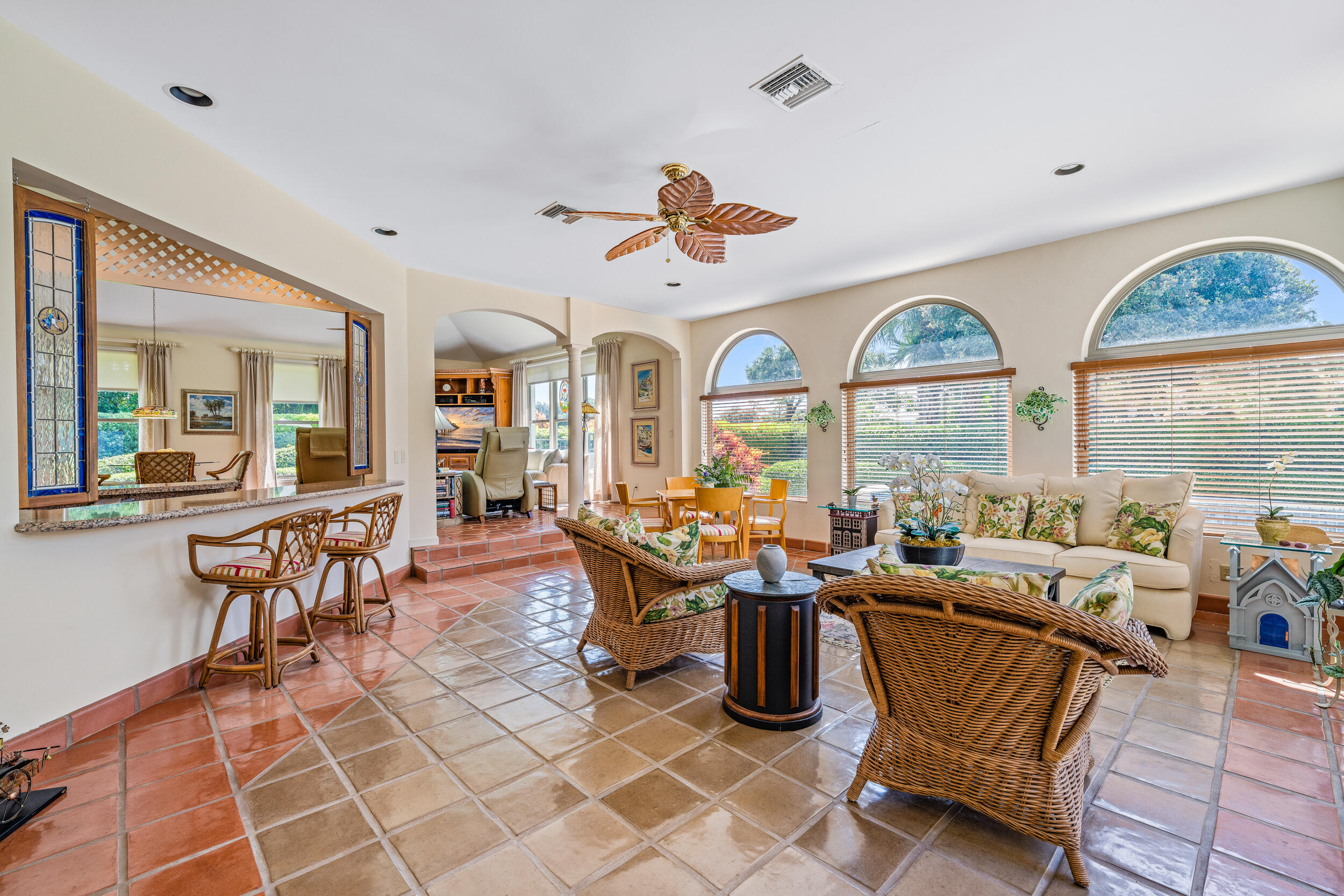 JUPITER HILLS VILLAGE - Residential