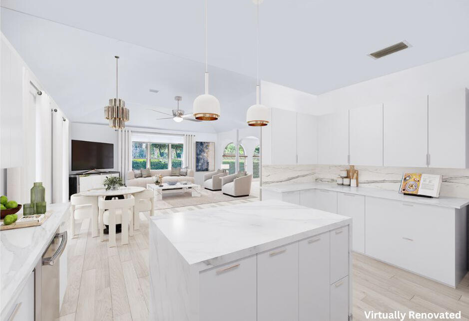 JUPITER HILLS VILLAGE - Residential