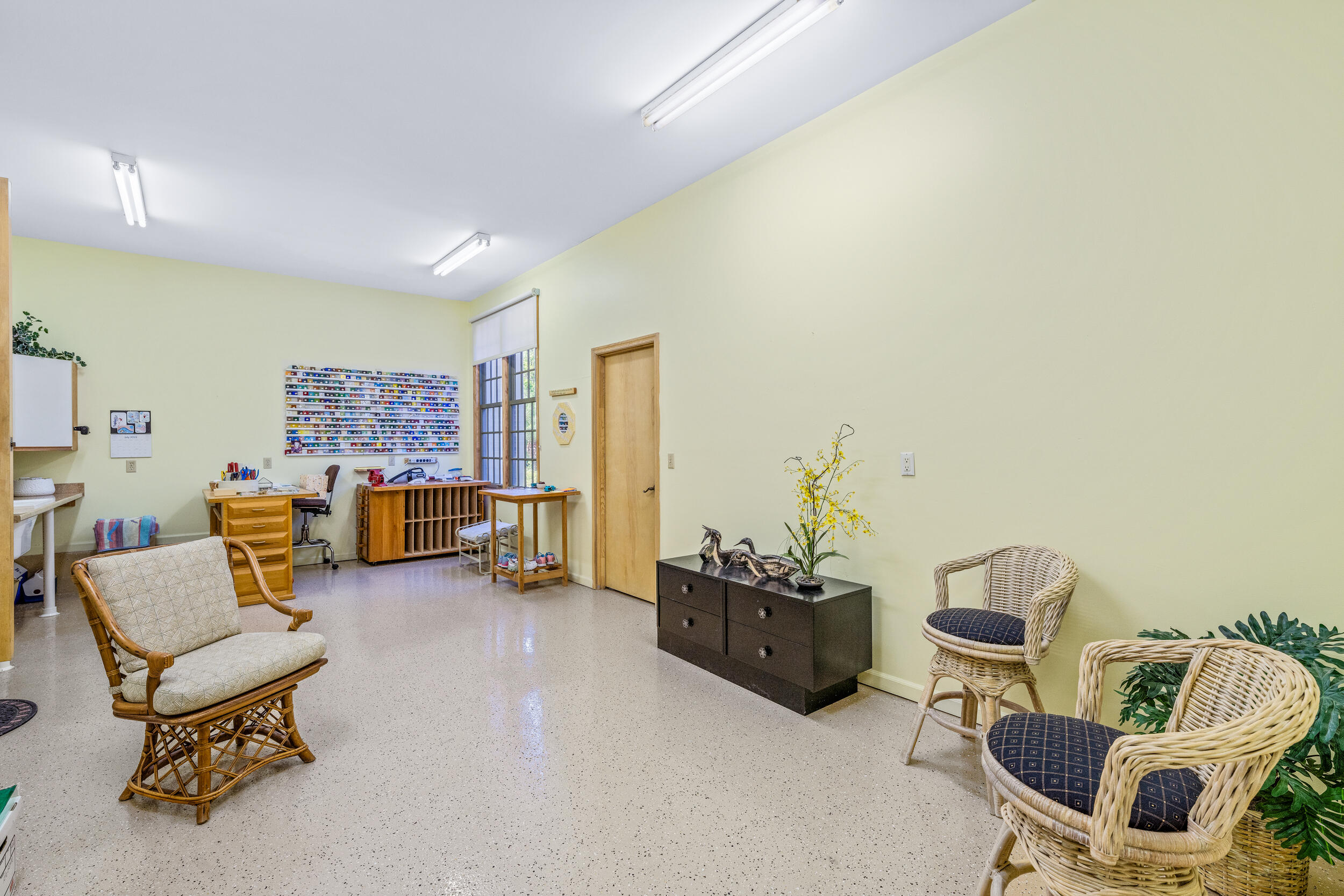 JUPITER HILLS VILLAGE - Residential