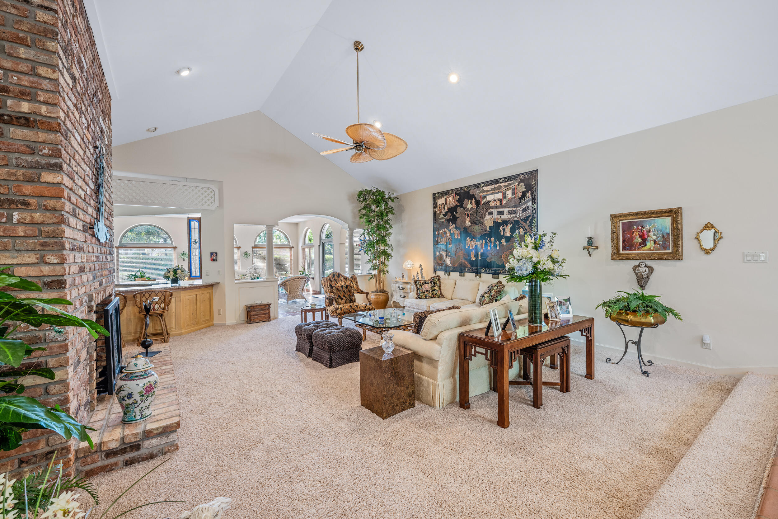 JUPITER HILLS VILLAGE - Residential