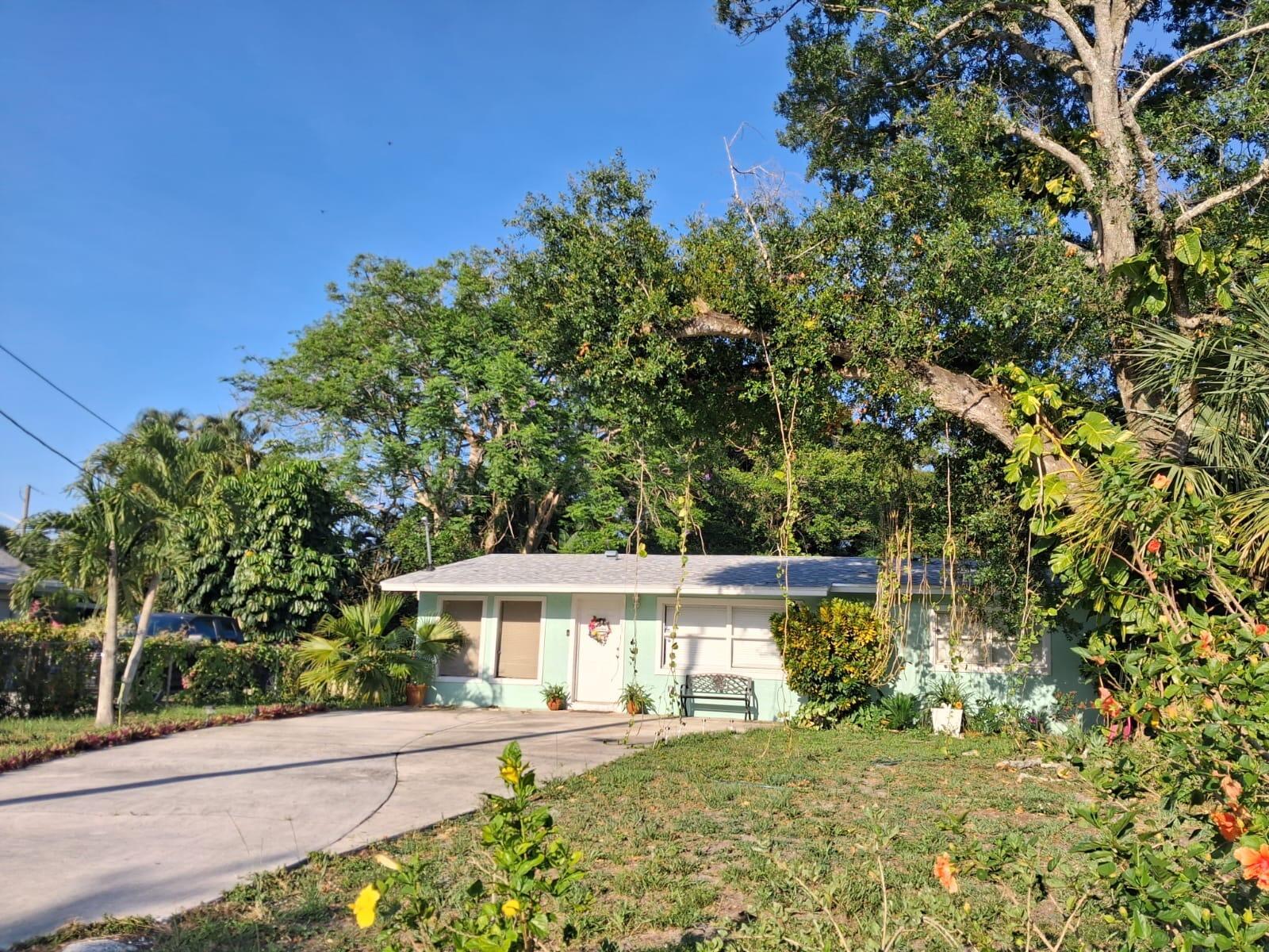 2506 Oleander Boulevard