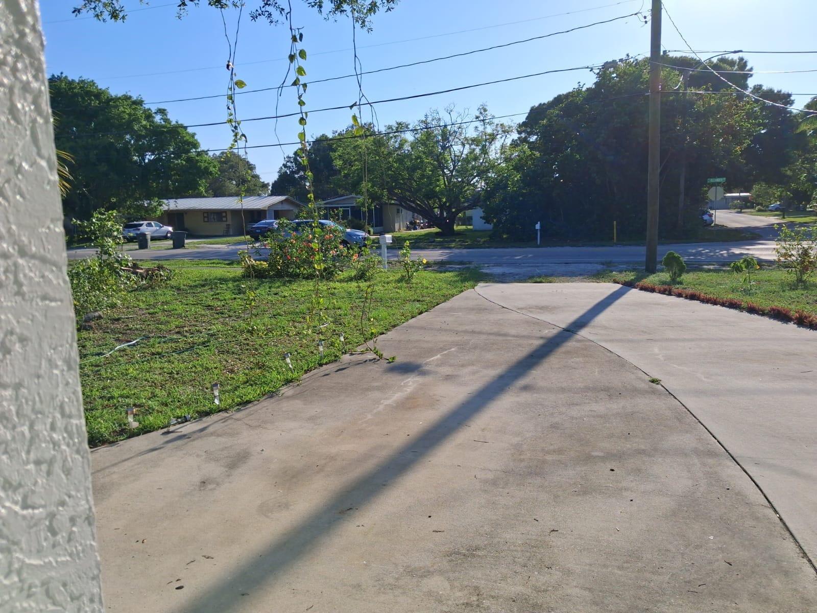 2506 Oleander Boulevard