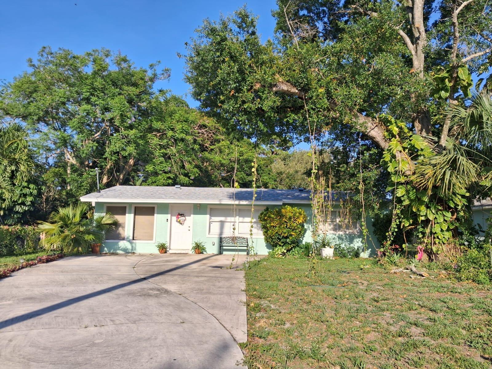 2506 Oleander Boulevard