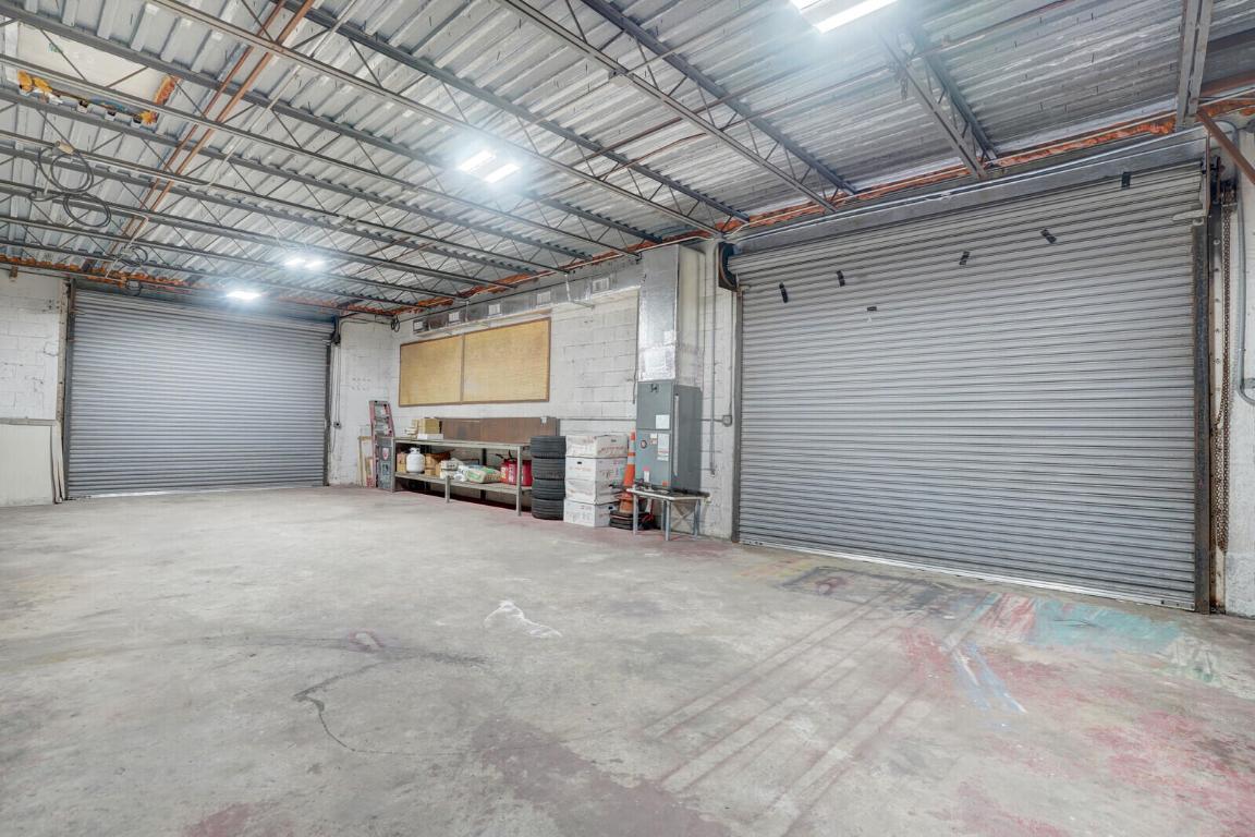 SPANISH VILLAGE - Residential