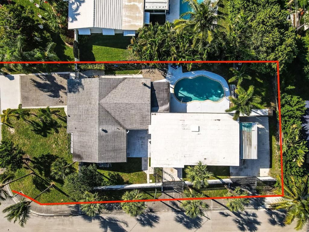 Photo of 101 NW 9th Street, Boca Raton, FL 33432 (MLS # R11151512)