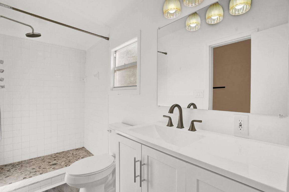 SPANISH VILLAGE - Residential