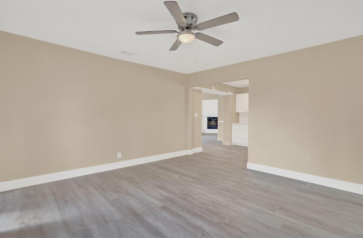 SPANISH VILLAGE - Residential