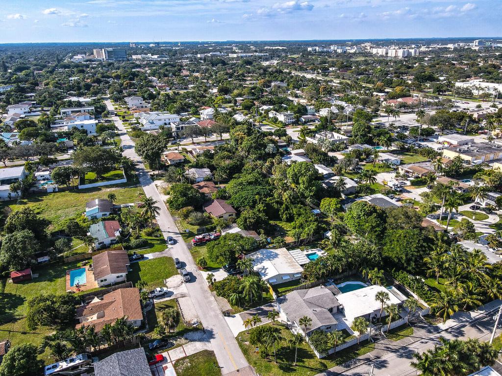 SPANISH VILLAGE - Residential