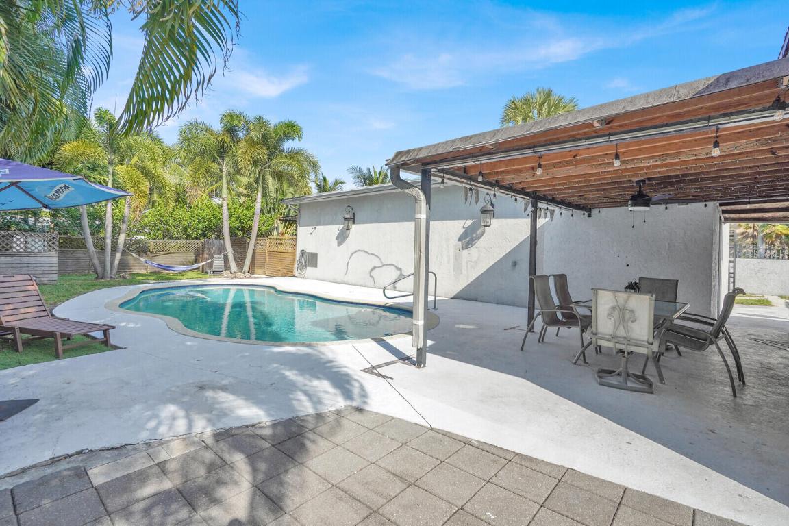 SPANISH VILLAGE - Residential