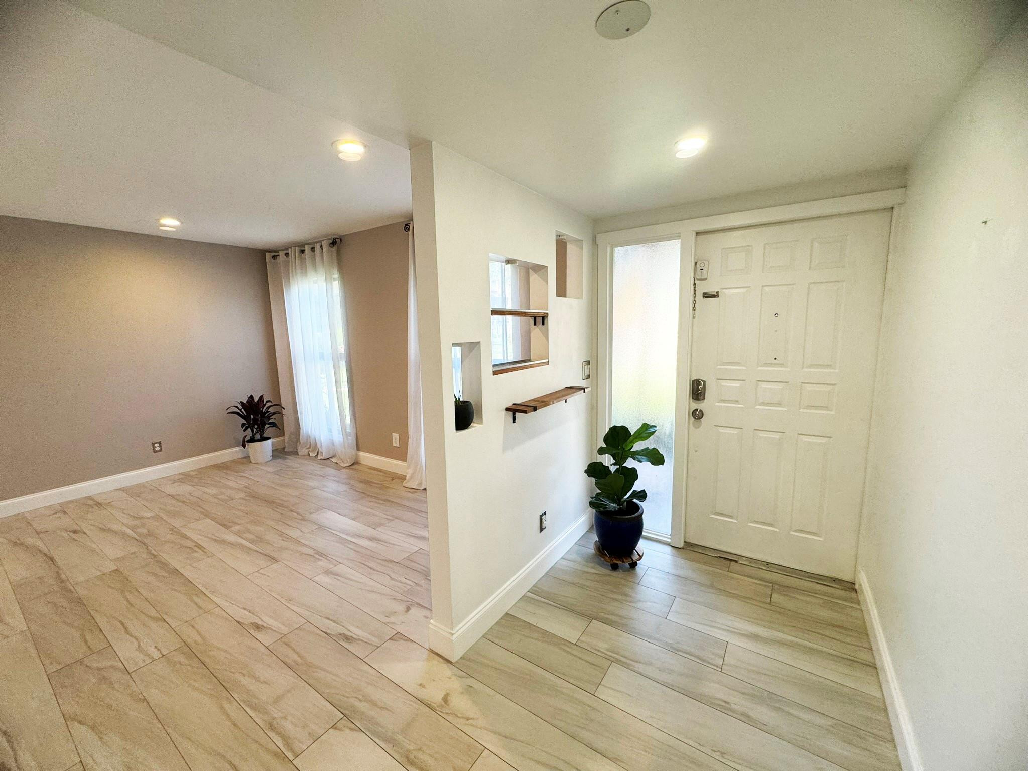 SANDTREE - Residential Lease