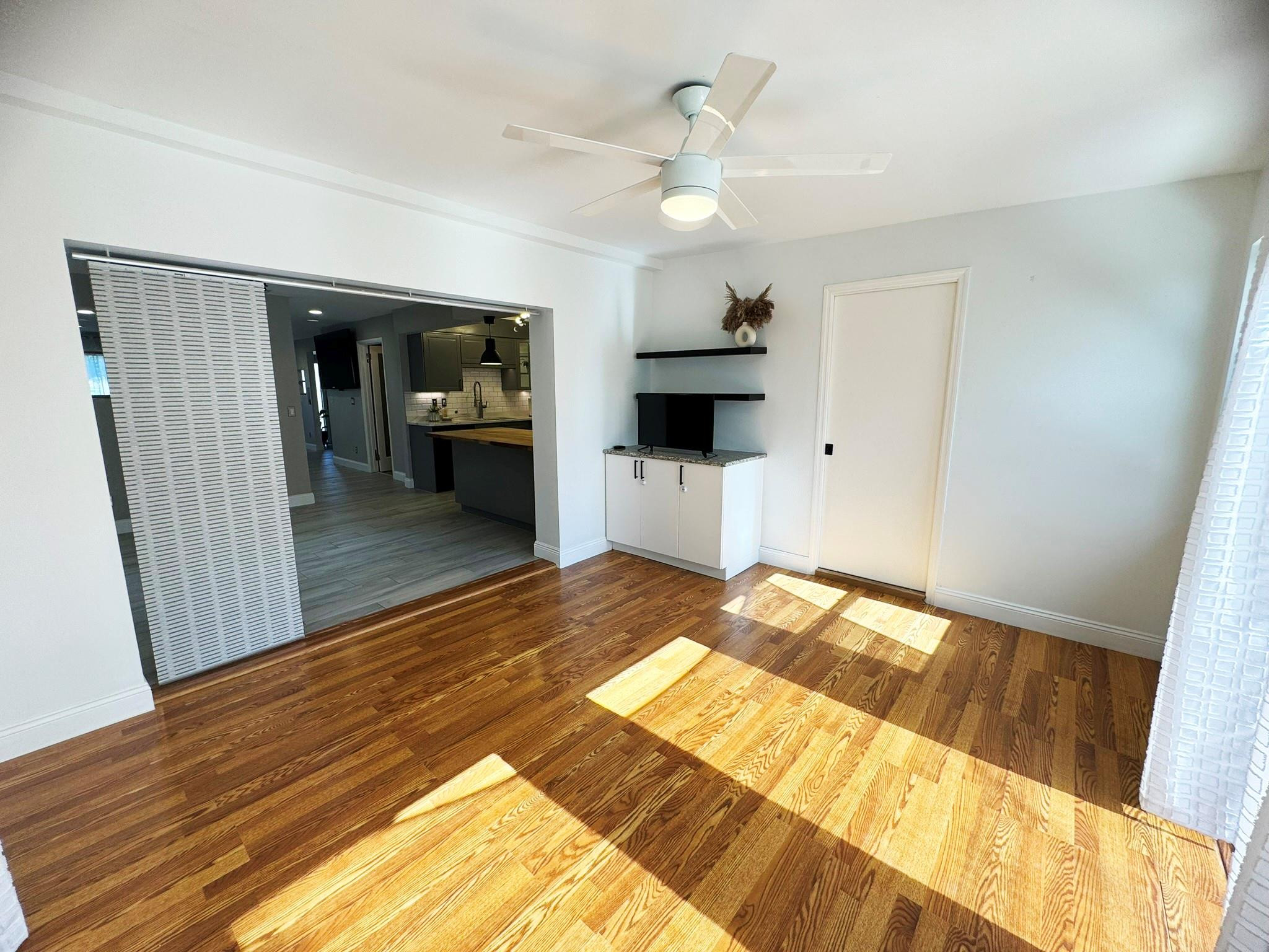 SANDTREE - Residential Lease