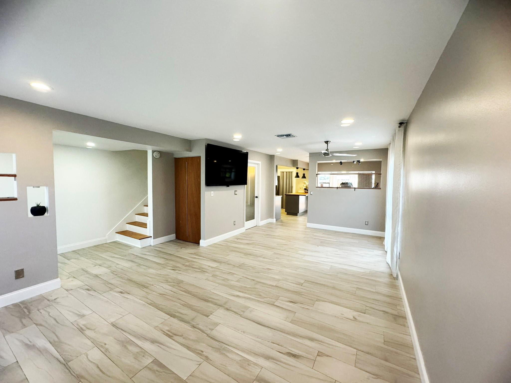 SANDTREE - Residential Lease