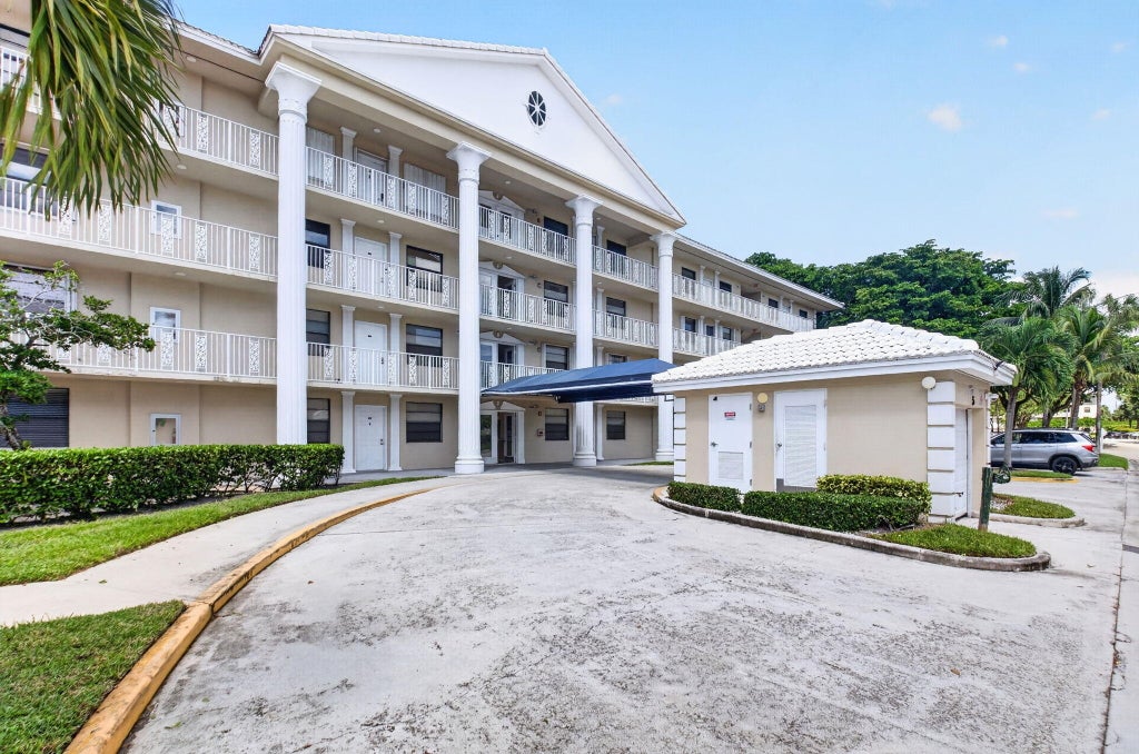 Photo of 3507 VILLAGE Boulevard #105, West Palm Beach, FL 33409 (MLS # B26082562)