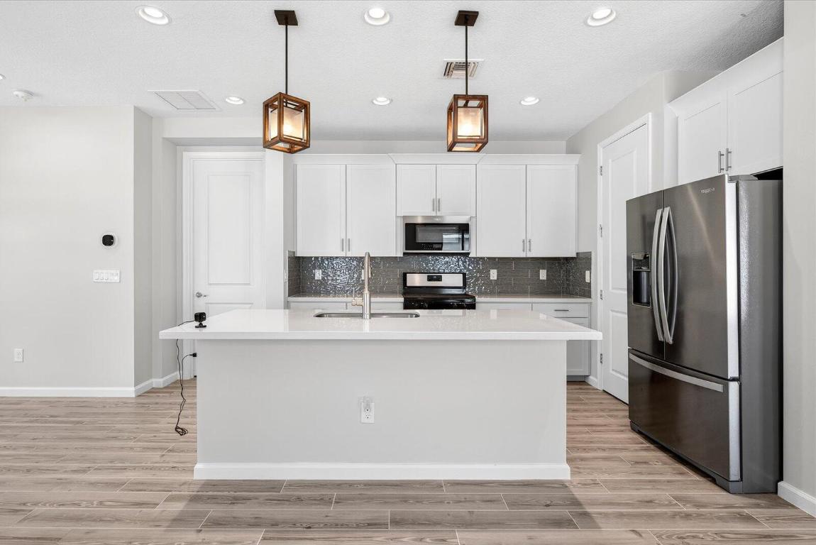 DISCOVERY WAY AT RIVERLAND PARCEL A - Residential