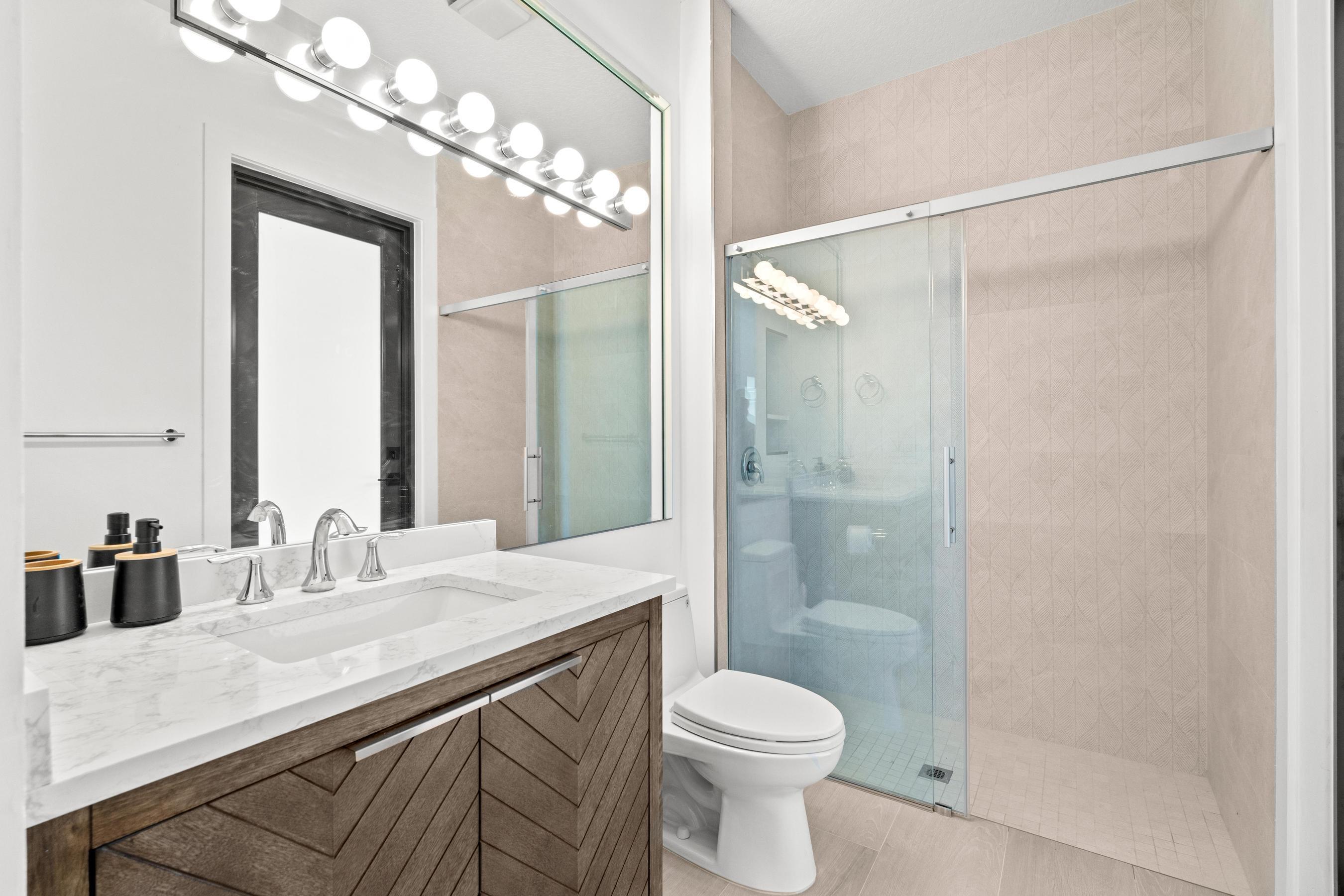 WINDSOR WAY 1 - Residential