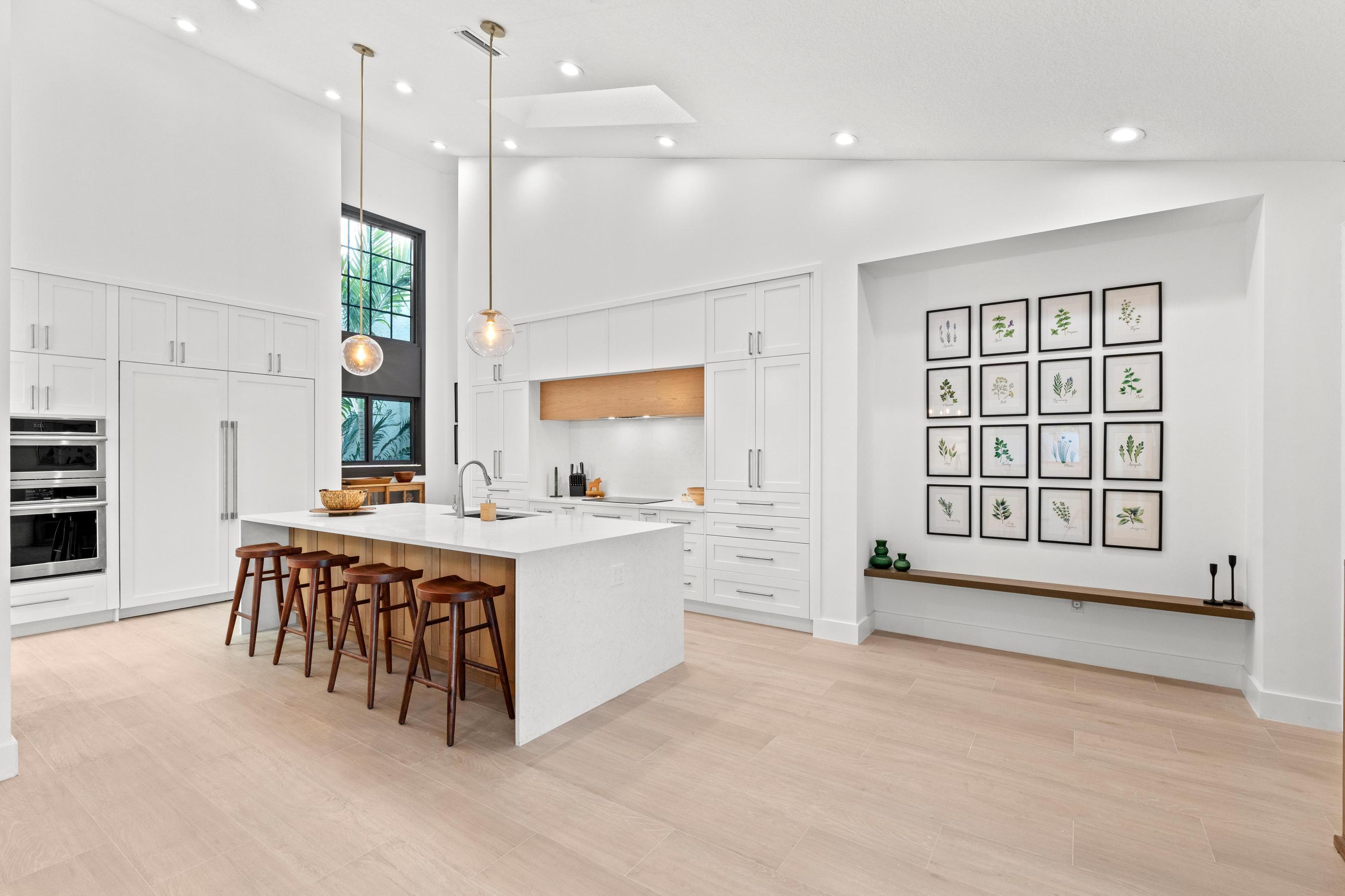 WINDSOR WAY 1 - Residential