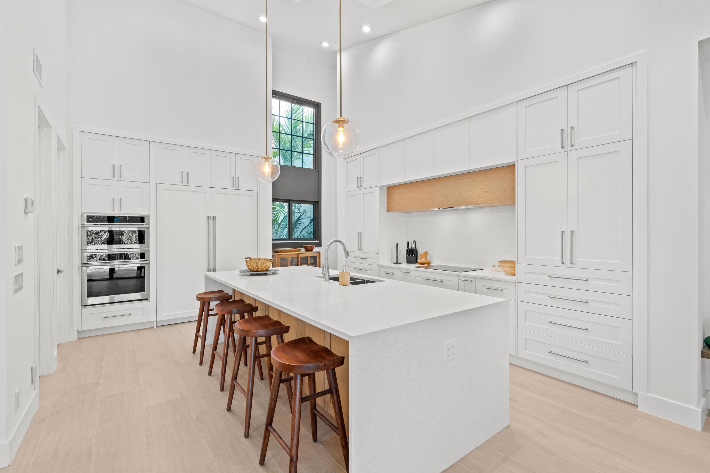 WINDSOR WAY 1 - Residential