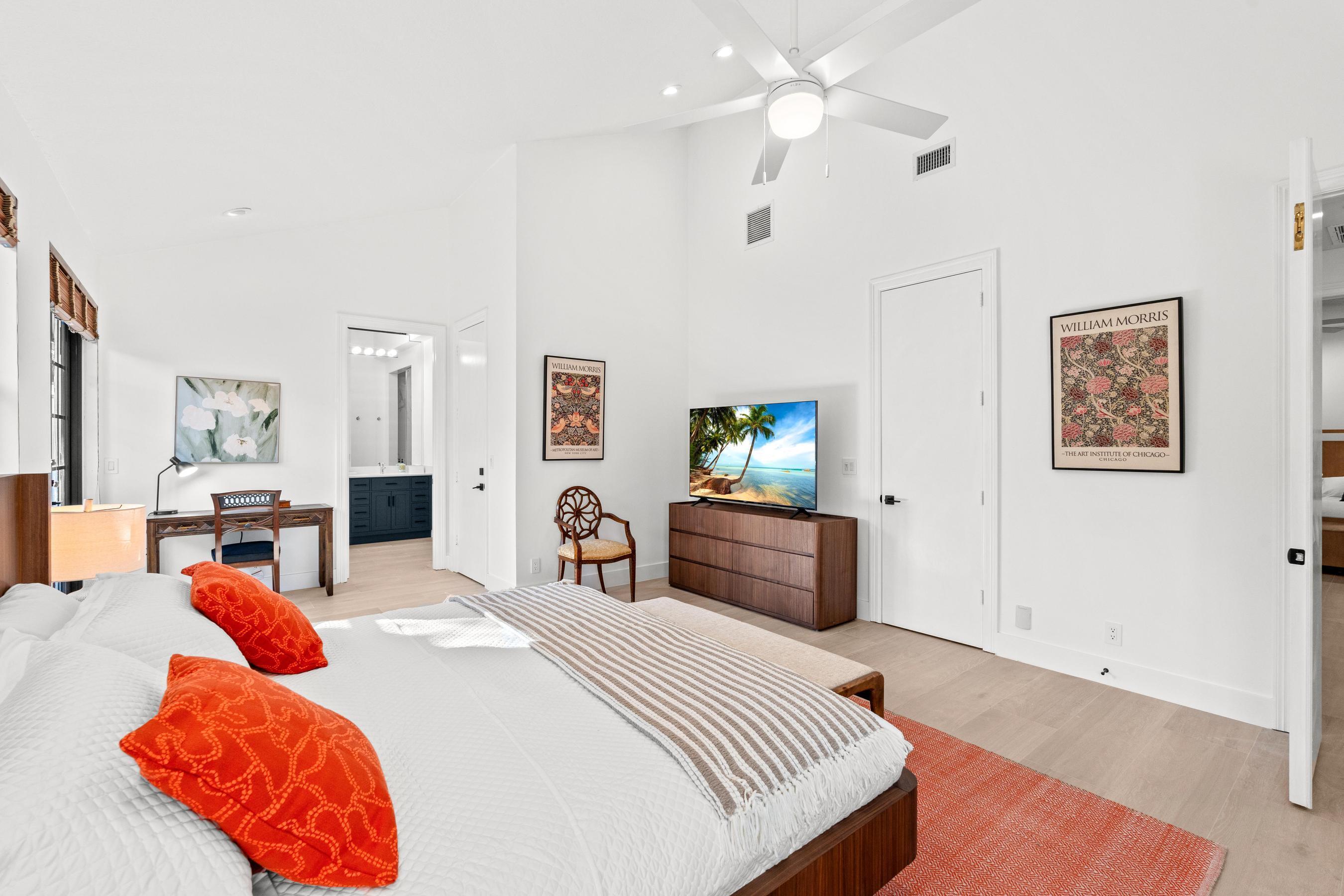WINDSOR WAY 1 - Residential