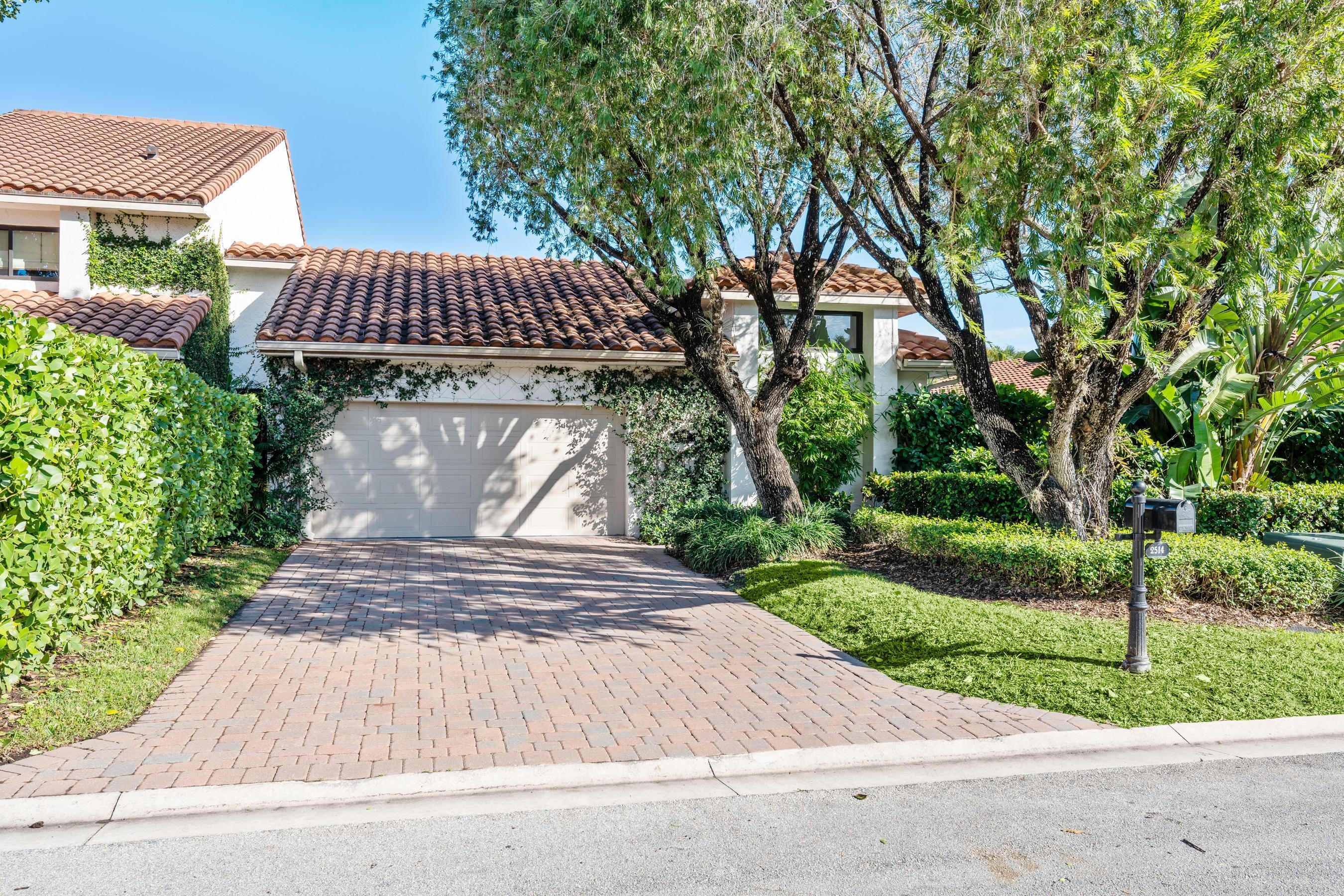 WINDSOR WAY 1 - Residential