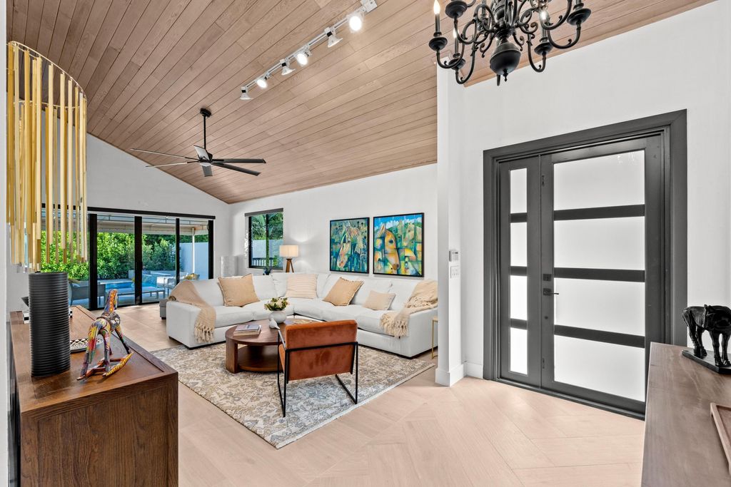 Photo of 2514 Windsor Way Court, Wellington, FL 33414 (MLS # B26026447)