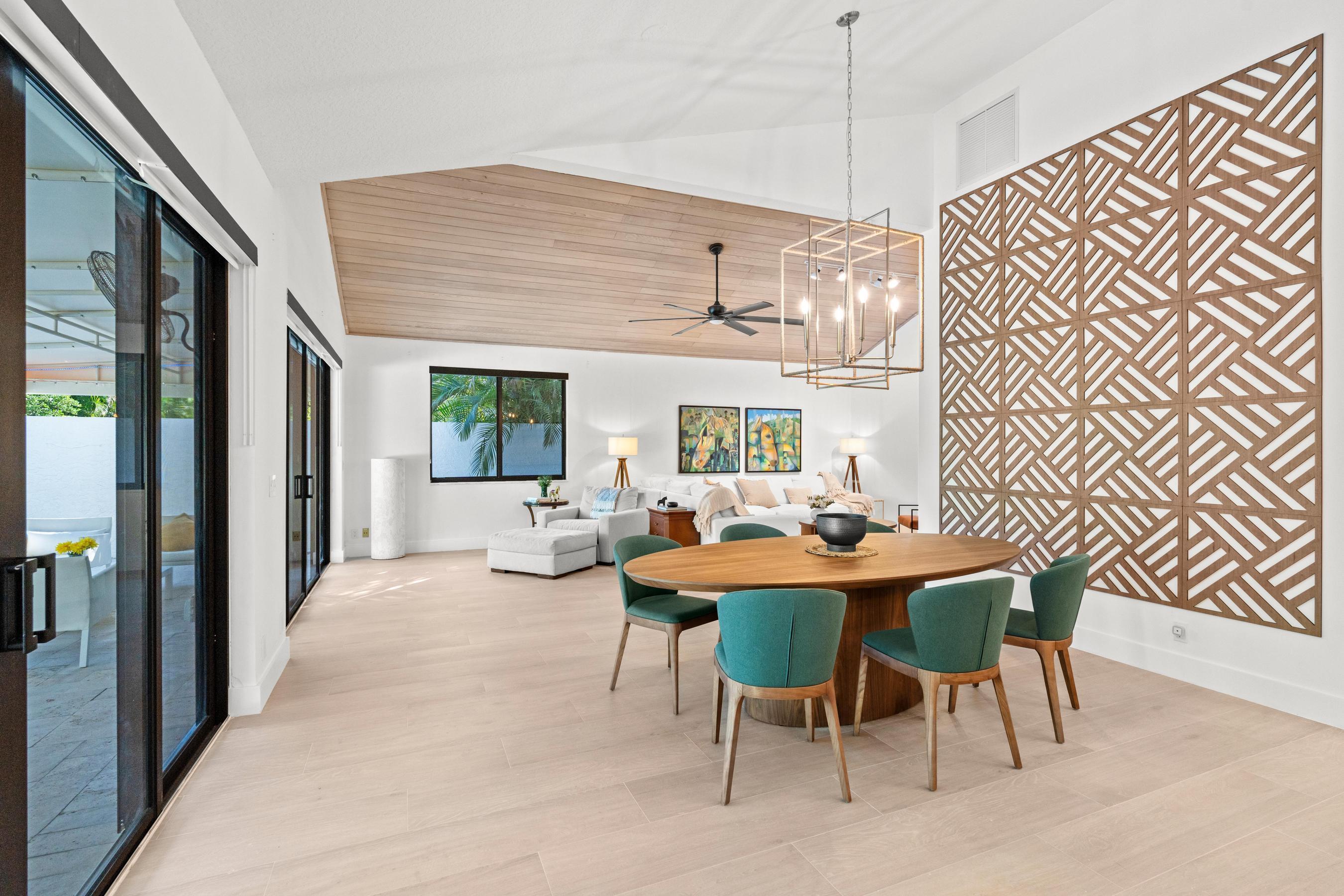 WINDSOR WAY 1 - Residential