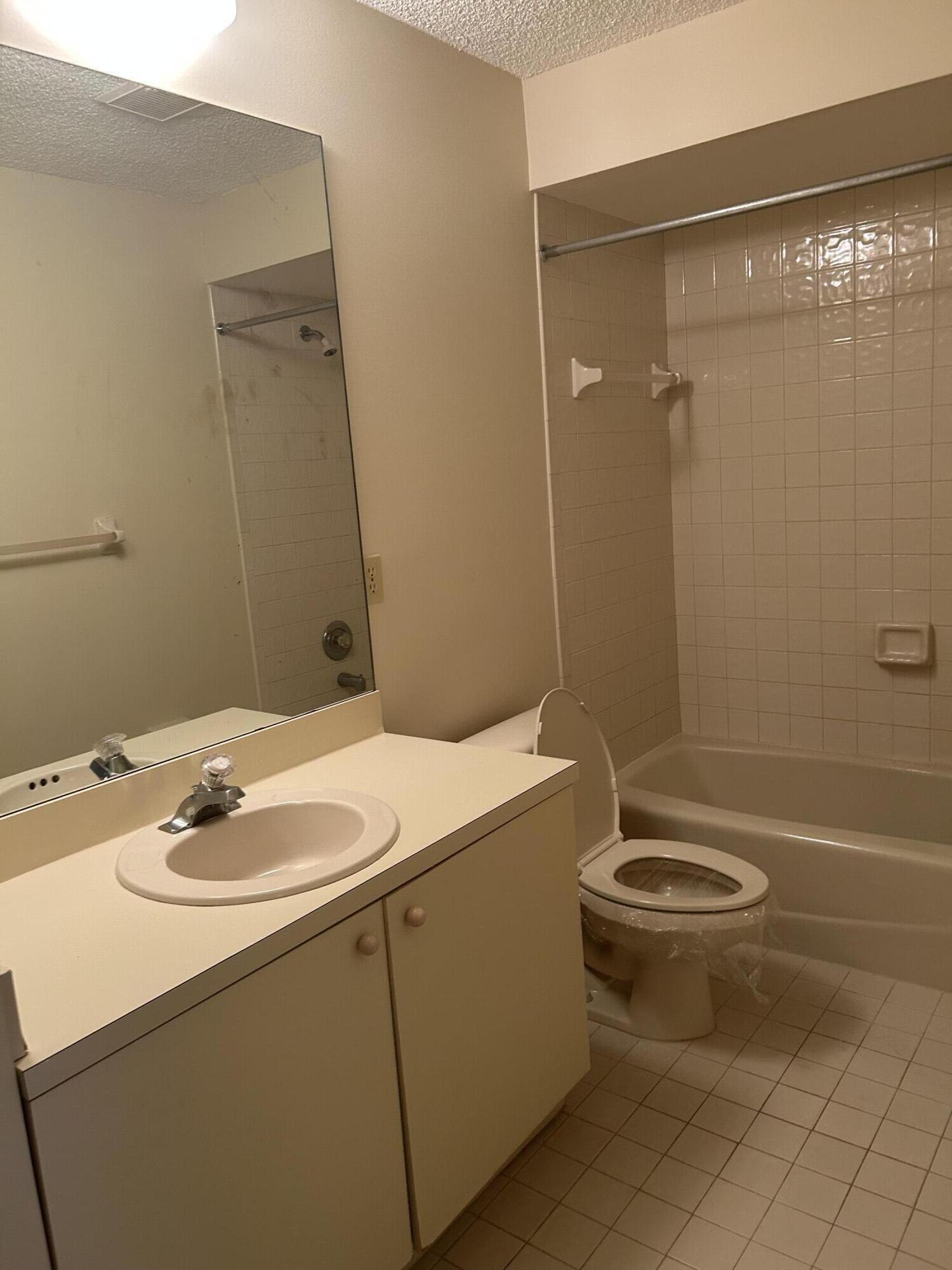 WILLIAMSBURG AT HERITAGE RIDGE CONDO - Residential