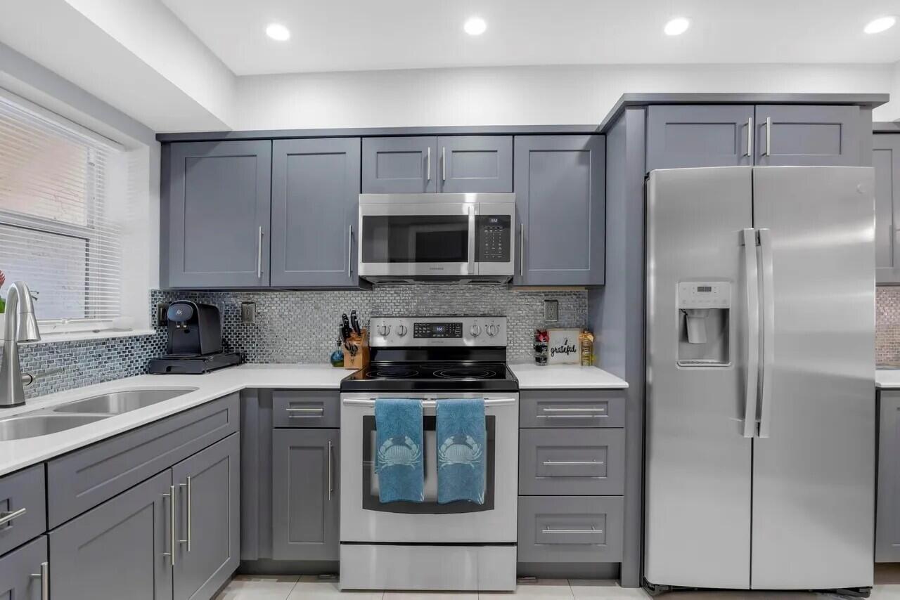 CYPRESS COVE - Residential Lease