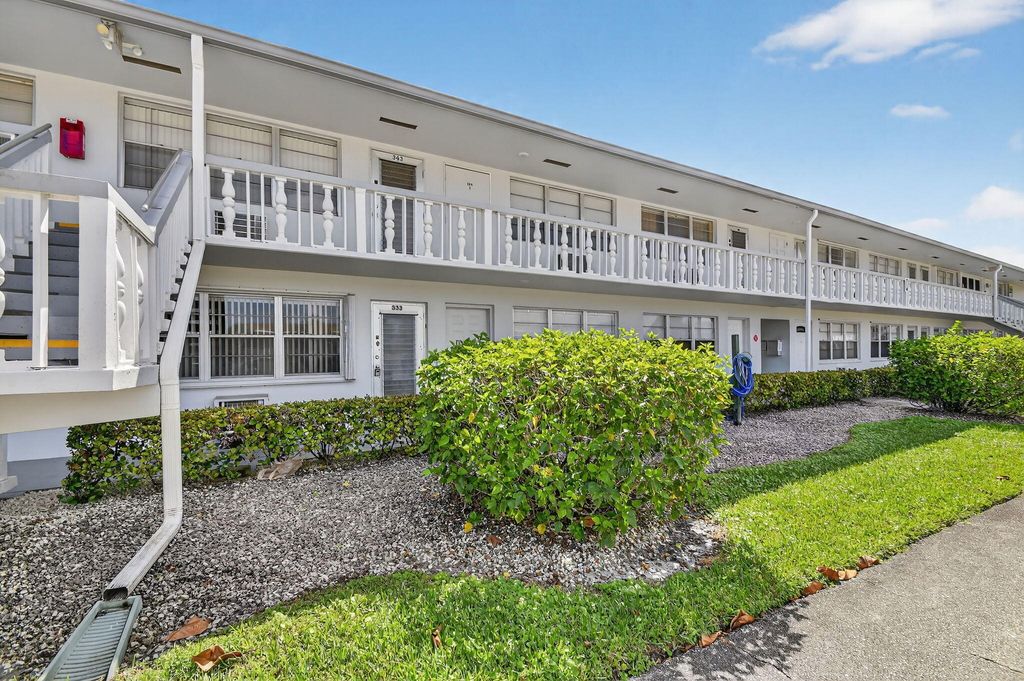 Photo of 344 Northampton Q, West Palm Beach, FL 33417 (MLS # B26002577)