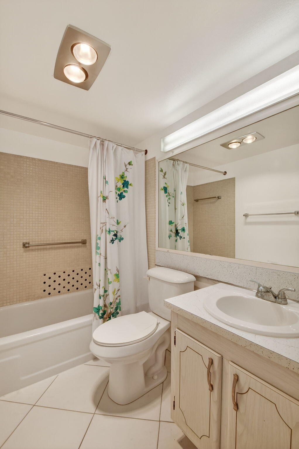 NORTHAMPTON CONDOS - Residential Lease