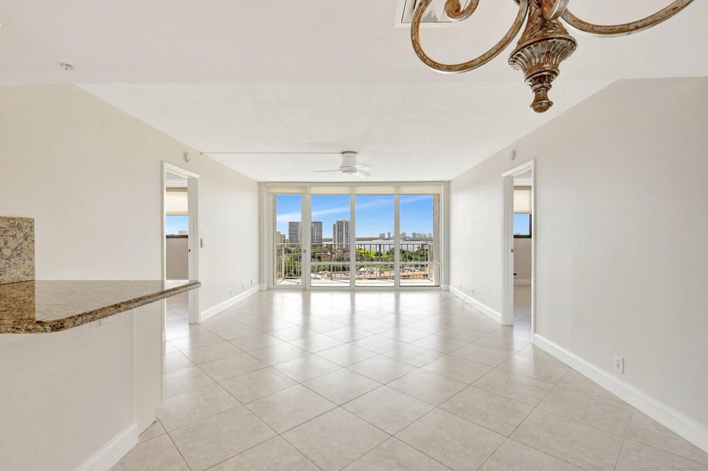 Photo of 336 Golfview Road #Ph09, North Palm Beach, FL 33408 (MLS # R10998966)